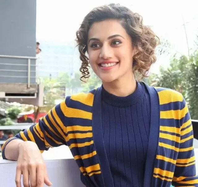 Beautiful Indian Actress Taapsee Pannu Oily Face Closeup